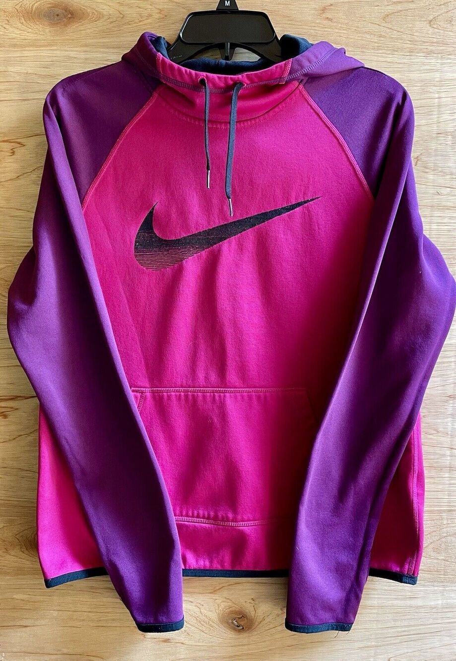 Nike Therma Fit Hoodie Womens Size M Medium Pink Purple Sweatshirt